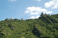  The castles Sterrenberg and Liebenstein, the Enemy Brothers castles.  Notice the wall in between them.  